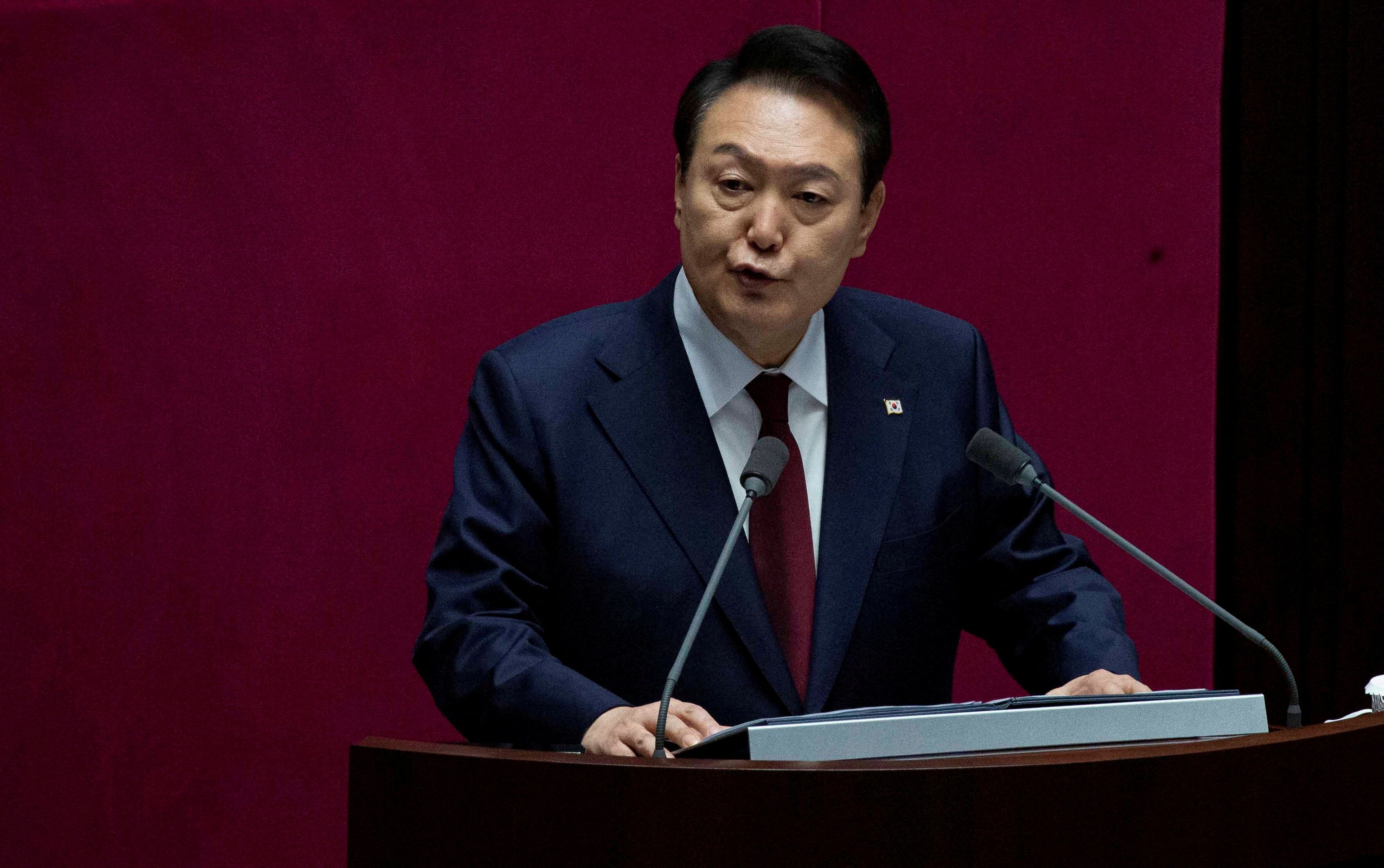 Güney Kore Anayasa Mahkemesi'nde Yoon Suk Yeol'un Azil Süreci