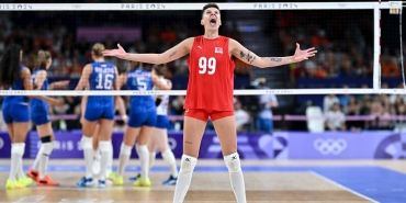 ebrar-karakurt-ve-zehra-gunes-dunyanin-en-zengin-kadin-voleybolcular-listesine-girdi-5vhRIPYB.jpg
