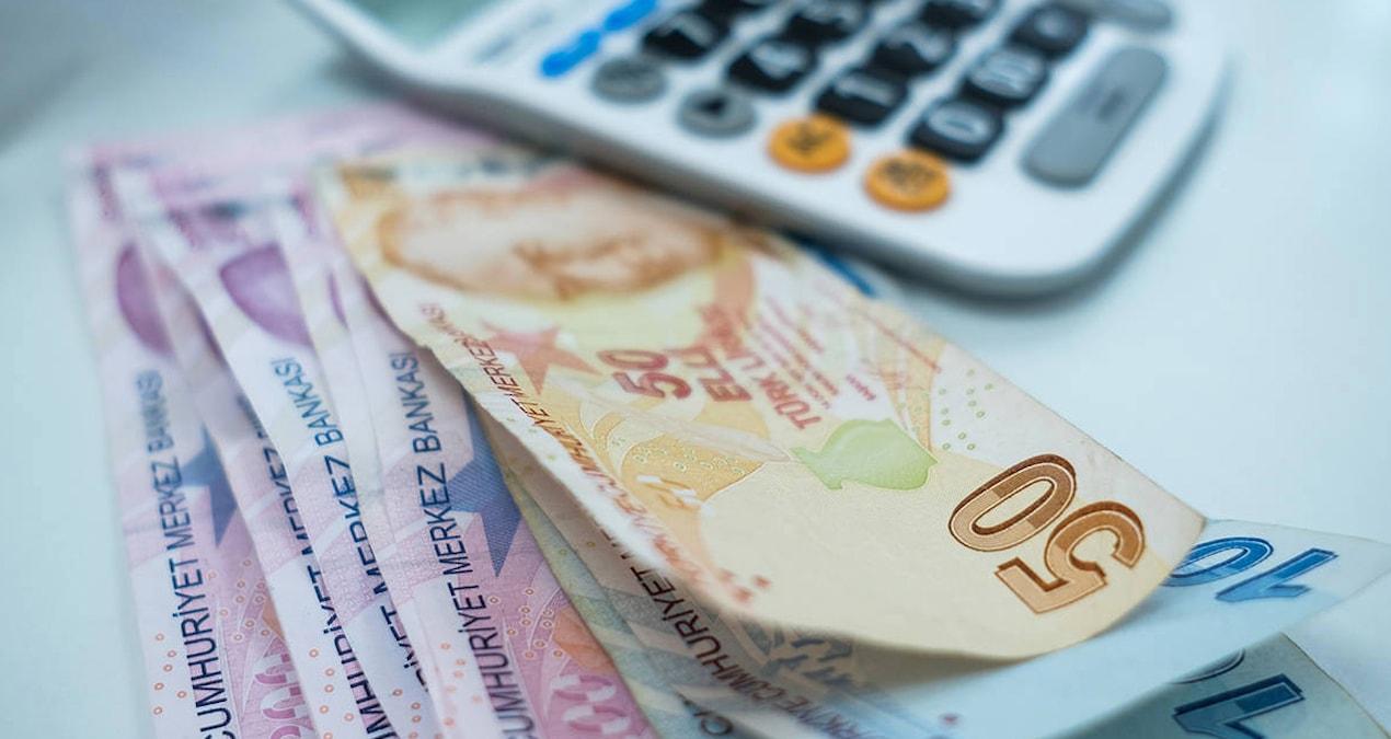 enflasyonun-kemer-sikma-etkisi-beyaz-yakalilar-ve-emekliler-uzerindeki-yansimalar-X85dNiJq.jpg