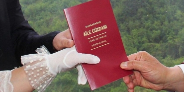 evlenmek-isteyenlere-yeni-bir-yuk-nikah-ucretlerinde-artis-QWuMQQCU.jpg