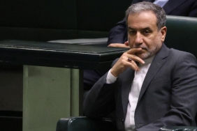iran-disisleri-bakani-arakci-suriye-bugun-zorlu-bir-sinavdan-geciyor-HmViyEDL.jpg