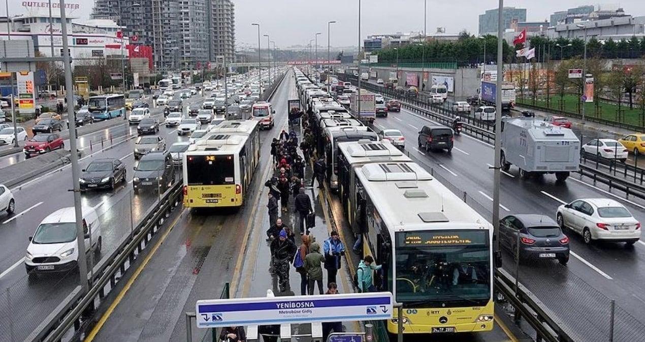 istanbulda-toplu-tasima-icin-kritik-uyari-vakalar-yukseliyor-istatistikler-gunluk-olarak-izleniyor-pdy3V3g1.jpg