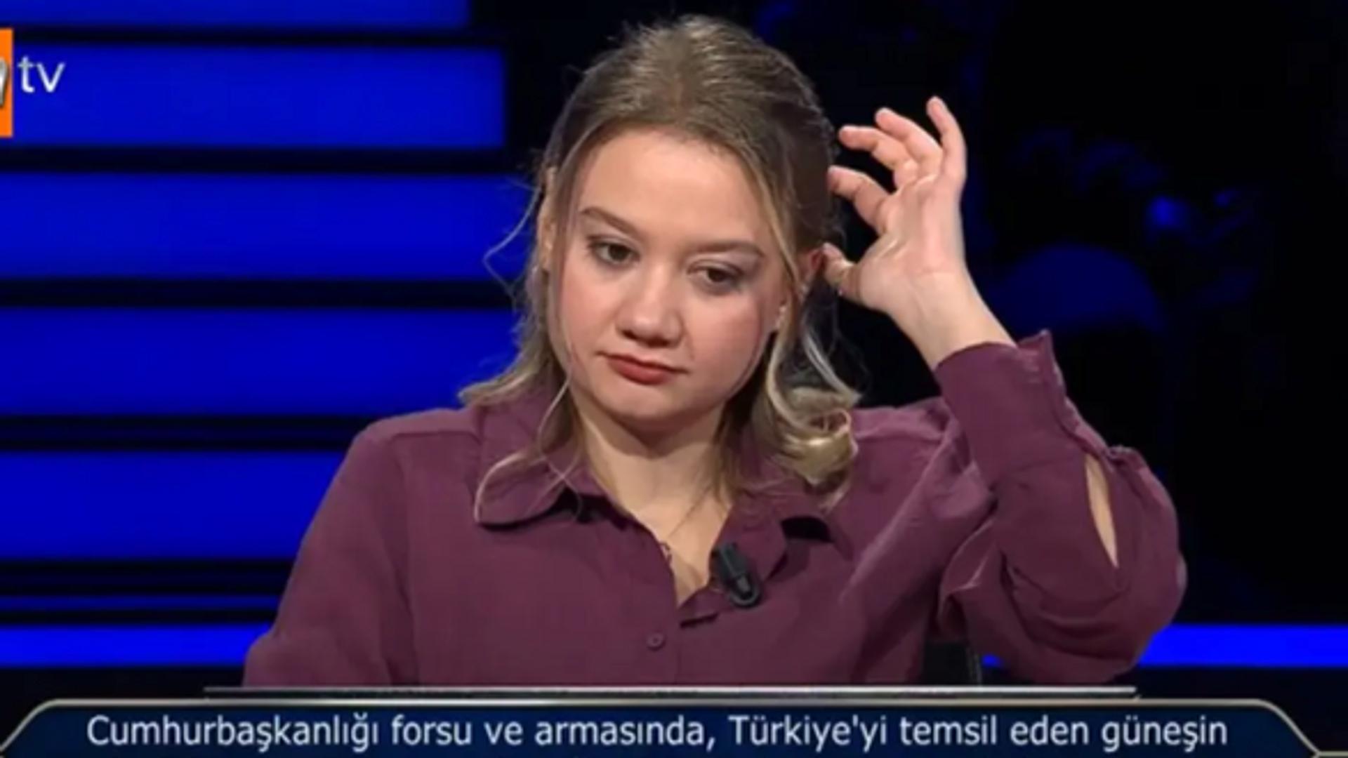 kim-milyoner-olmak-isterde-tarihi-an-ece-su-urker-1-milyonluk-soruyu-actirdi-vcVrfQpn.jpg