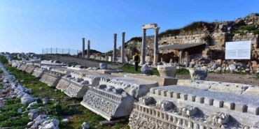 knidos-antik-kentinde-tarihin-izlerini-yeniden-canlandirmak-buyuk-kilisenin-ayaga-kaldirilmasi-GmeB3lyz.jpg