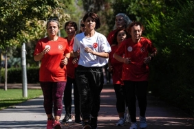 kosmak-mi-yurumek-mi-bilimsel-gercekler-ve-saglik-uzerindeki-etkileri-a9wvAKY8.jpg