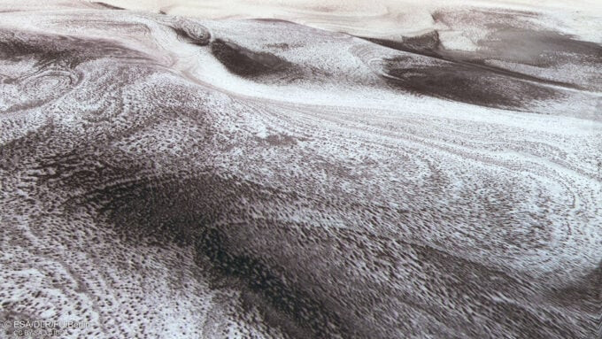 Mars'taki Gizemli Kar Fırtınaları