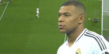 mbappe-yine-kacirdi-bu-kaplumbaga-gercekten-ilginc-Uer4EAgU.jpg