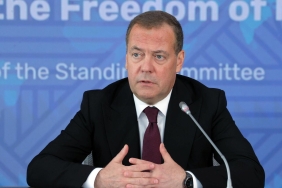 medvedev-abd-diger-ulkeleri-biyolojik-silah-kullanmakla-sucluyor-ancak-kendileri-laboratuvarlarini-dunyaya-yigmis-Tv7PWO2Y.jpg
