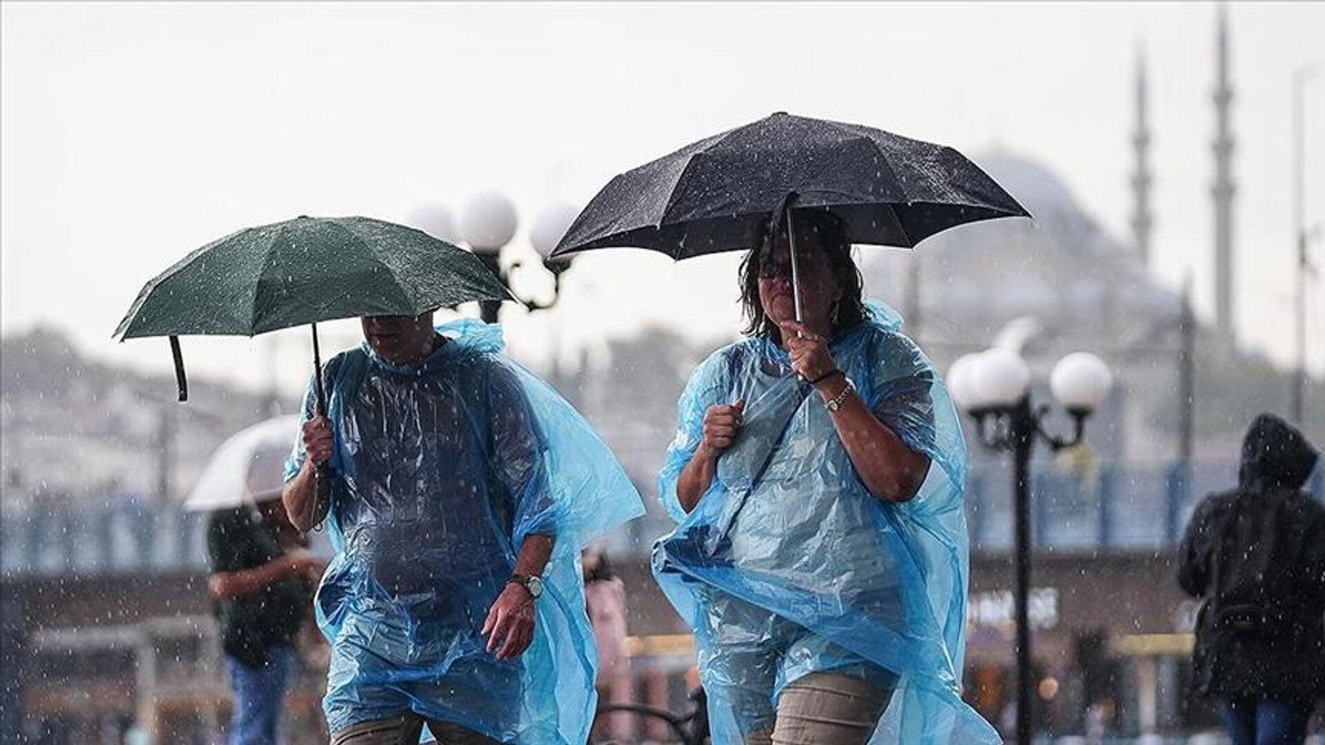 meteorolojiden-felaket-yagisi-icin-turuncu-ve-sari-kodlu-uyari-istanbul-dahil-pek-cok-il-sular-altinda-kalabilir-xxlR18lG.jpg