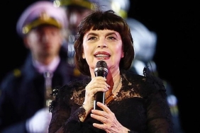 mireille-mathieu-20-yil-sonra-turk-dinleyicileriyle-yeniden-bulusmanin-anlami-lbKID3Cj.jpg