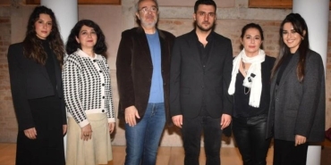 nazan-kesal-serif-erol-ve-reha-ozcan-aci-kahve-filminde-sanatin-derinliklerine-yolculuk-qw3cO7NI.jpg