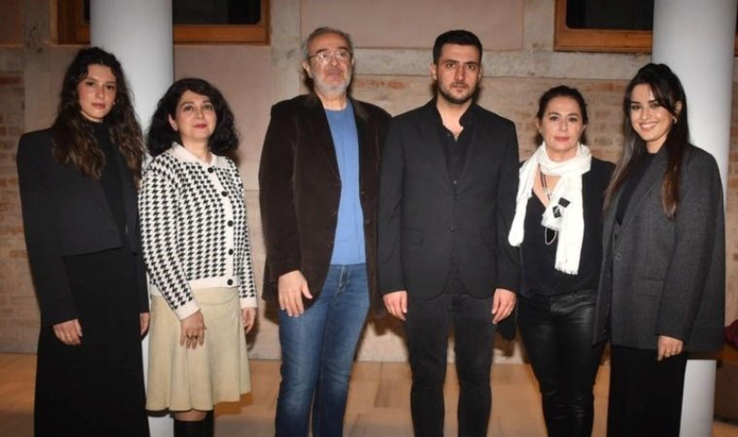 nazan-kesal-serif-erol-ve-reha-ozcan-aci-kahve-filminde-sanatin-derinliklerine-yolculuk-qw3cO7NI.jpg