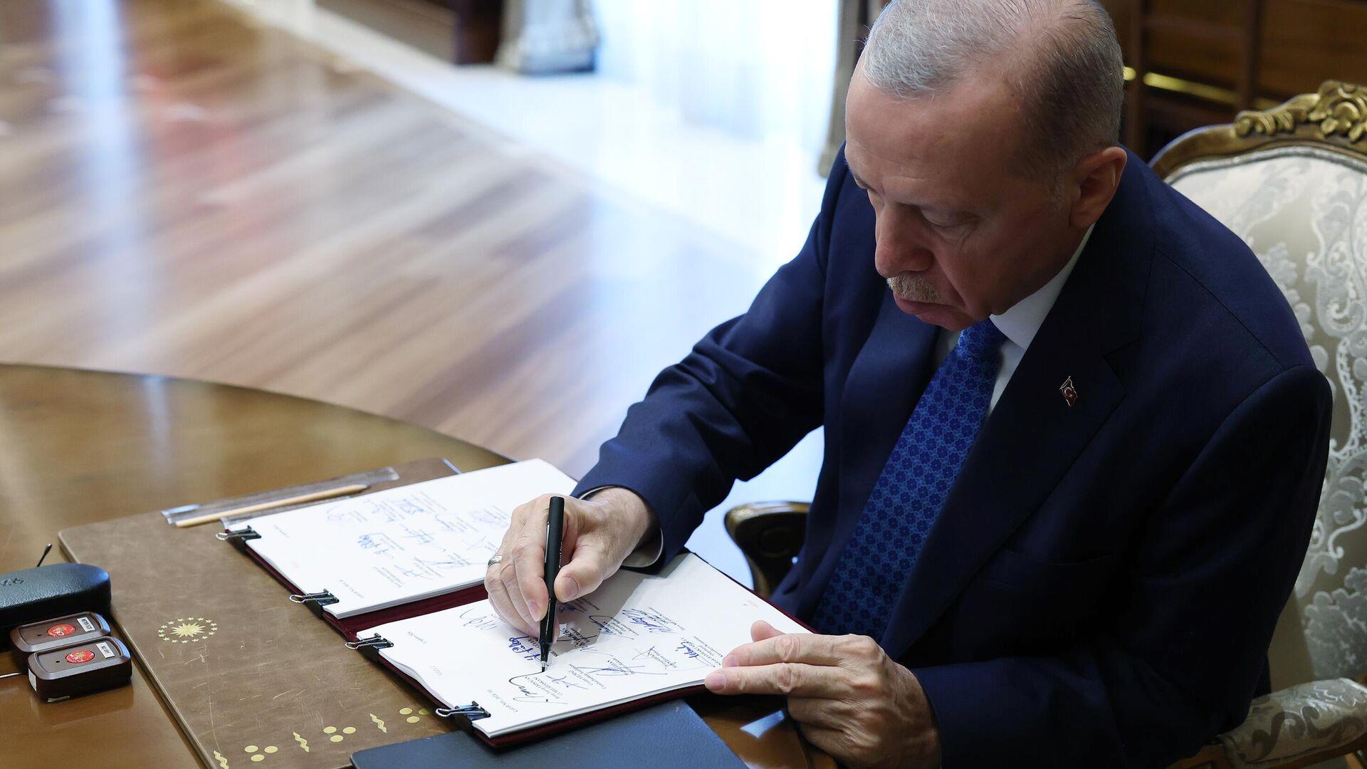 resmi-gazetede-yayimlandi-cumhurbaskani-erdogandan-atama-ve-gorevden-alma-kararlari-8wV55hre.jpg
