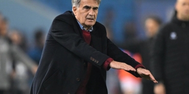senol-gunes-kral-hem-evde-hem-sokakta-wSvQ6vb3.jpg