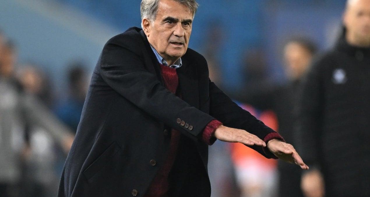 senol-gunes-kral-hem-evde-hem-sokakta-wSvQ6vb3.jpg