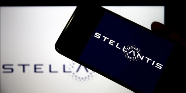 stellantisin-taahhut-yenileme-stratejisi-yeni-hamleler-ve-firsatlar-Llm3IsnT.jpg