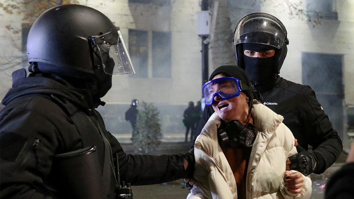 Tiflis'teki Protestoların 5. Günü
