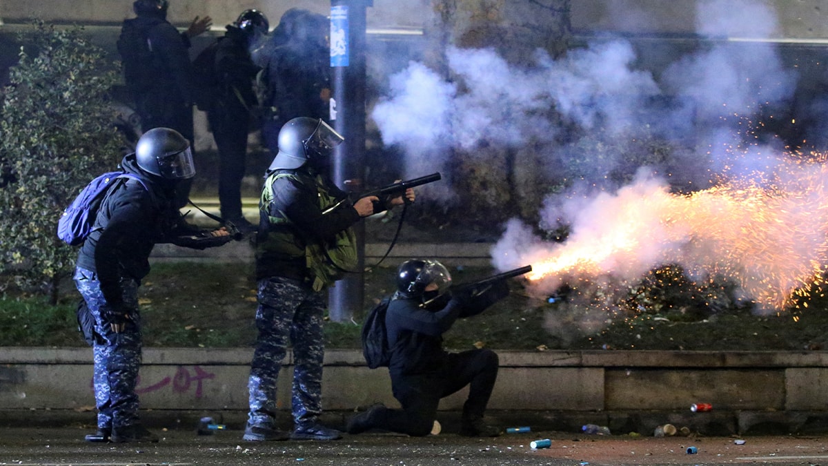 Tifliste Beşinci Günde 113 Polis Yaralandı, 224 Kişi Gözaltına Alındı: Olayların Ardındaki Gerçekler