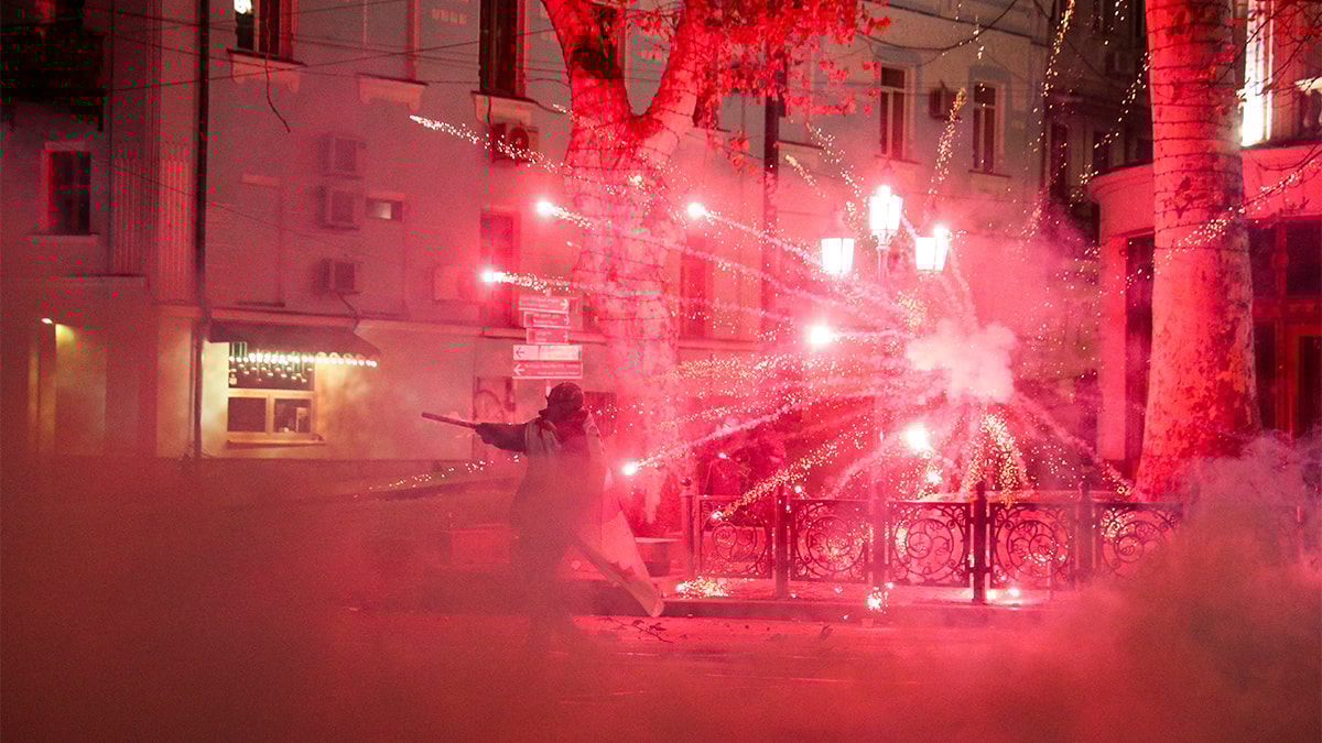 Tifliste Beşinci Günde 113 Polis Yaralandı, 224 Kişi Gözaltına Alındı: Olayların Ardındaki Gerçekler