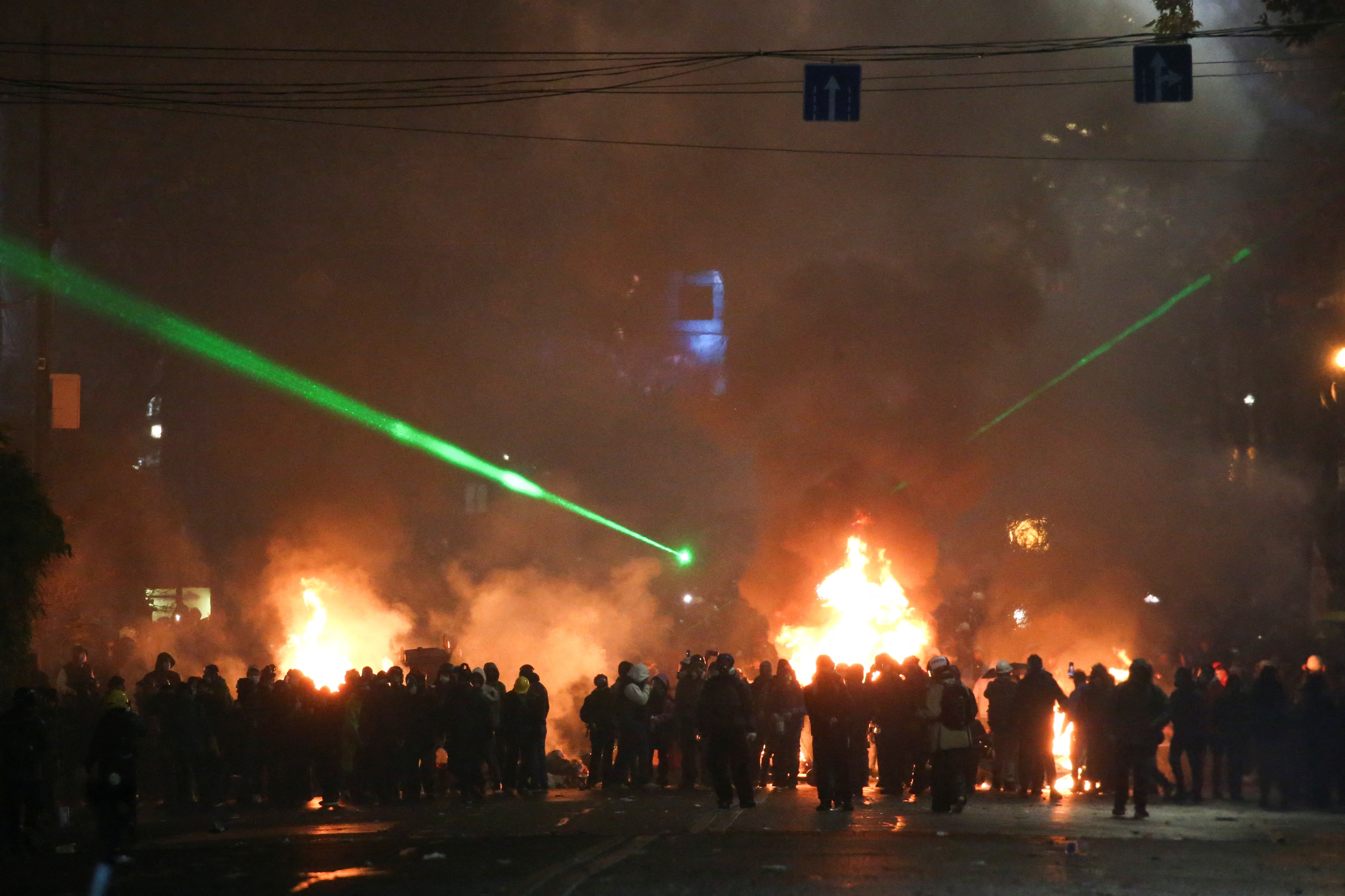 Tiflis'te Dördüncü Günde Biber Gazına Karşı Havai Fişek Gösterisi