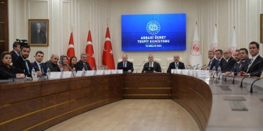 turk-is-29-bin-583-lira-teklif-etti-ak-partiden-asgari-ucret-yaniti-geldi-7UZiesLb.jpg