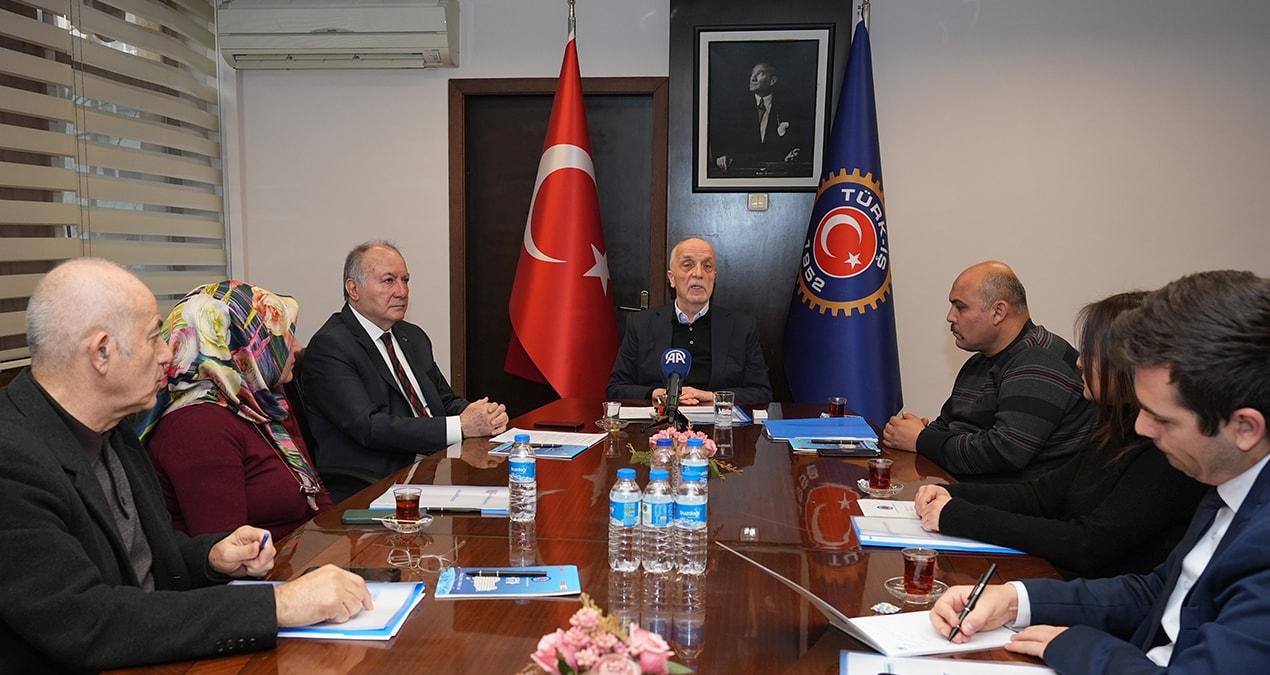 turk-is-baskani-ergun-atalaydan-asgari-ucretle-ilgili-carpici-aciklama-mumkun-degil-6D8H2B1g.jpg