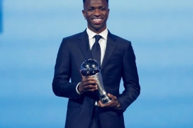 vinicius-jraya-sponsorlardan-buyuk-destek-17-yil-sonra-gelen-odul-b6S2r4RA.jpg