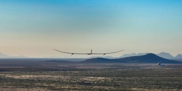 yilin-en-inanilmaz-icadi-365-gun-havada-kalabilen-sira-disi-drone-CLIuspDD.jpg