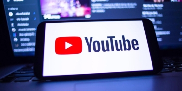 youtubeun-gizli-gucu-iceriginizi-yapay-zeka-ile-egitin-ama-once-izin-verin-IJFzcp7m.jpg