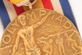 abdde-duzenlenen-ilk-olimpiyatlardan-kalma-nadir-altin-madalya-acik-artirmaya-cikarildi-fQQfKwRp.jpg