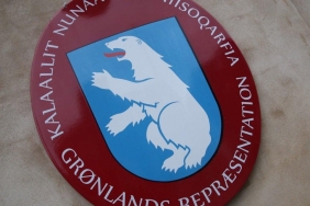 abnin-trumpa-gronland-istegine-ilginc-yanit-tepki-vermeyin-belki-unutur-eBGwQjm8.jpg
