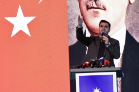 ak-parti-genel-genclik-kollari-baskanliginda-gorev-degisimi-eyyup-kadir-inan-baskanligi-birakiyor-g3AsftFB.jpg