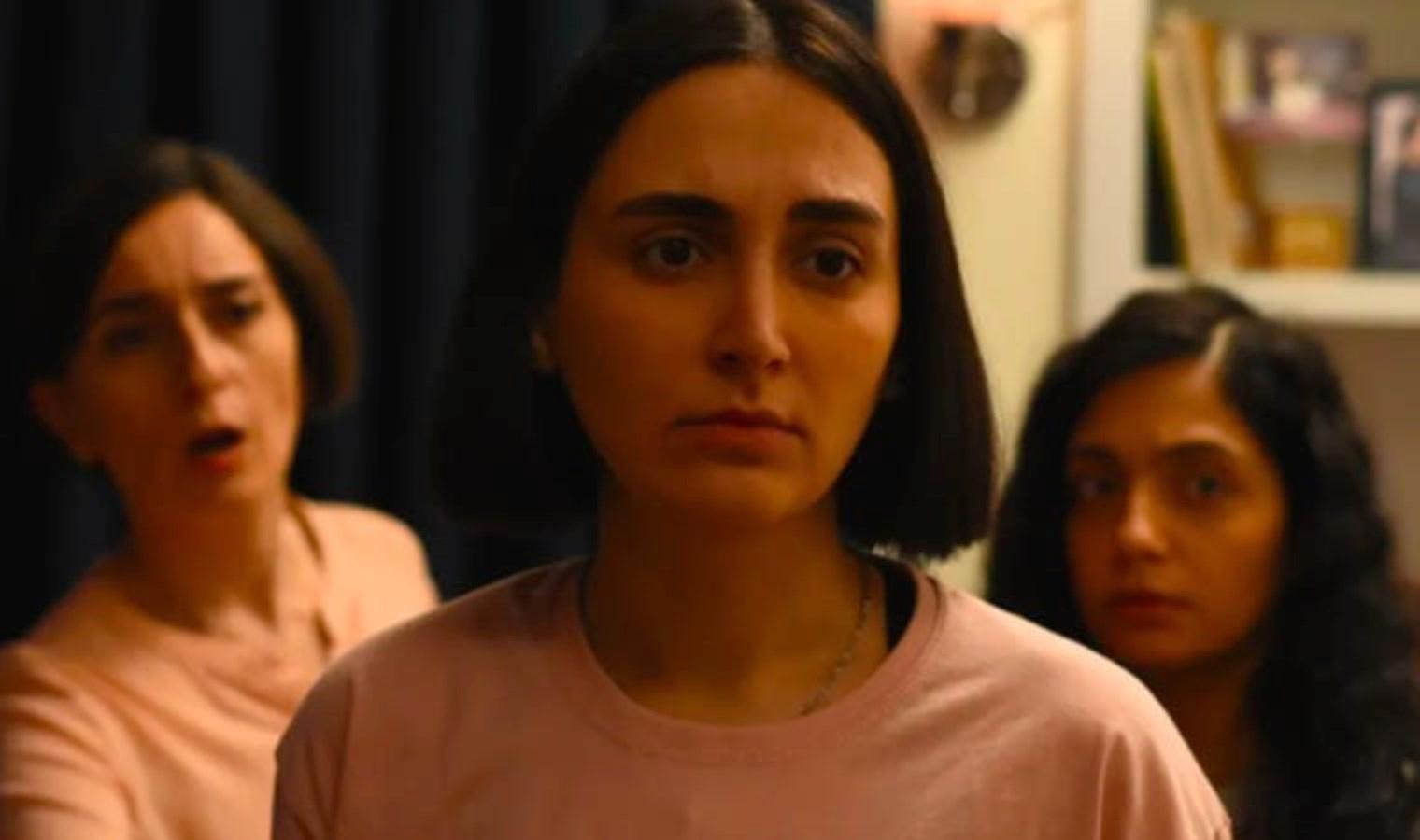 almanyanin-oscar-adayi-cannes-juri-ozel-odulu-sahibi-kutsal-incirin-tohumu-filmi-ile-yurttaslarini-bogan-ulkenin-portresi-2OEY9hLv.jpg