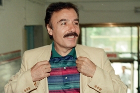 arabesk-muzigin-ustasi-ferdi-tayfura-son-veda-cenaze-toreni-turkiyenin-dort-bir-yanindan-gelenlerle-yapiliyor-PfbbYHb5.jpg