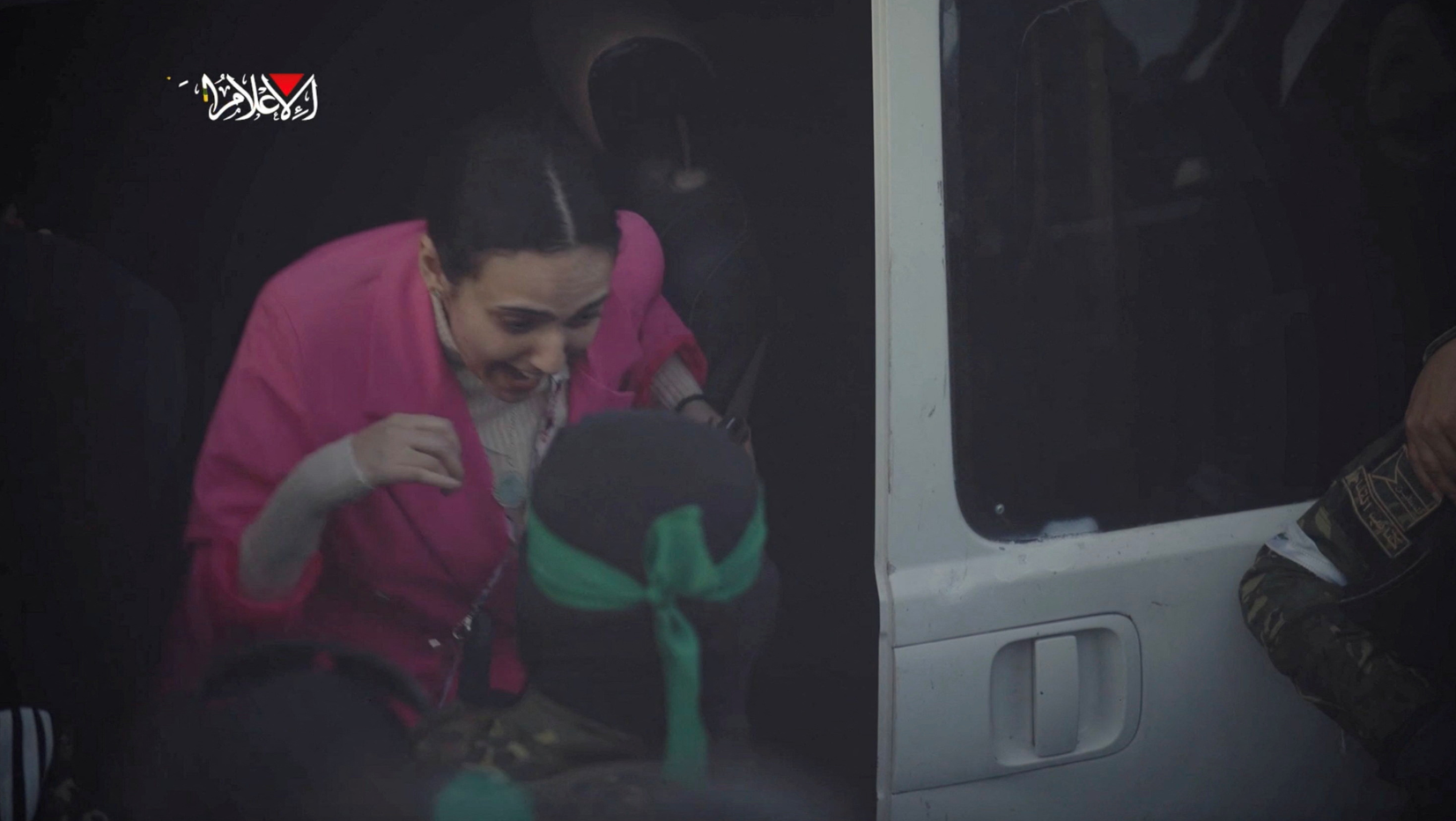 Aylar Sonra Aileler Kavuştu: Rehine Takası Gerçekleşti
