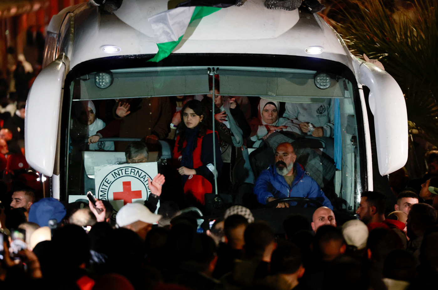 Annelerinin Kollarında Yeni Bir Başlangıç