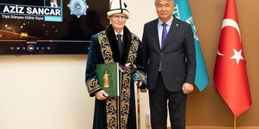 aziz-sancar-turk-dunyasinin-kulturel-elcisi-olma-onurunu-tasiyan-bilim-insani-wkYgrsxV.jpg