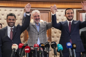 bagcilar-belediye-baskani-secilen-yasin-yildiz-gorevi-devraldi-4Ew5wlvY.jpg