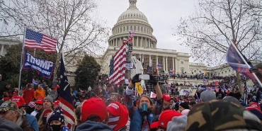 biden-6-ocak-olaylarinin-yeniden-tekrari-demokrasiyi-derinden-sarsar-2gmR5SN6.jpg