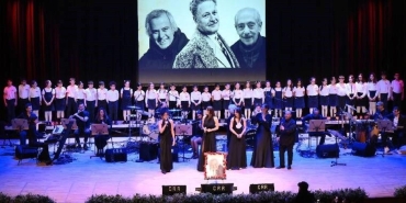 buyuk-turk-sairi-n-zim-hikmet-siir-sarki-ve-danslarla-anma-toreni-ONwj6xMJ.jpg