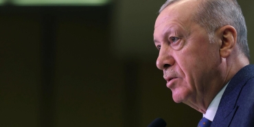 cumhurbaskani-erdogan-silahin-ve-terorun-sonu-gelmistir-ya-silah-birakacaklar-ya-da-gomulecekler-I7T2PFmz.jpg