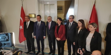 dem-partiden-chpye-ziyaret-gorusme-basladi-YVQp6epG.jpg