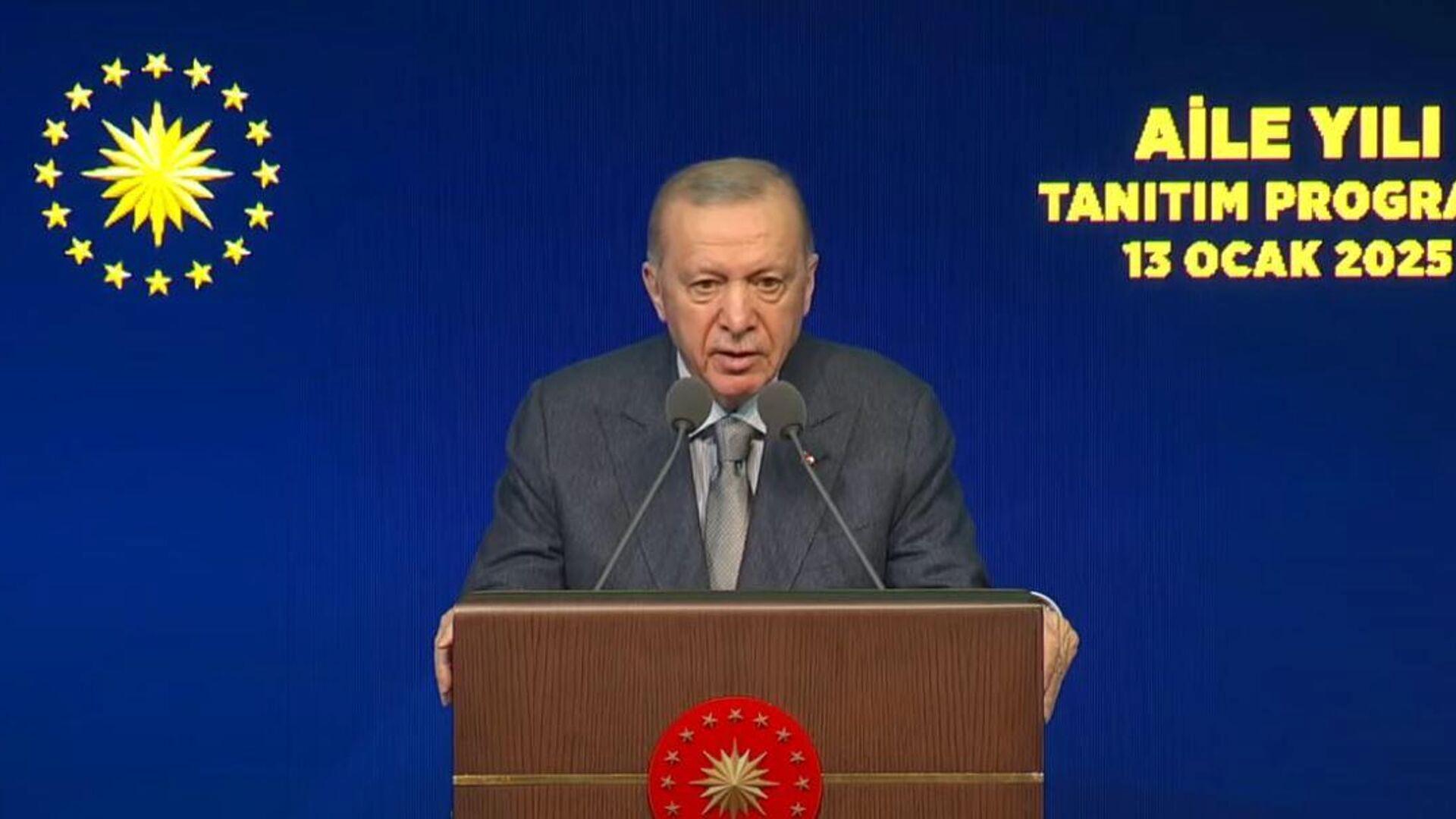 erdogan-yeni-dogacak-ilk-cocuk-icin-verdigimiz-tek-seferlik-dogum-yardimini-5-bin-liraya-yukseltiyoruz-en25Q5lW.jpg