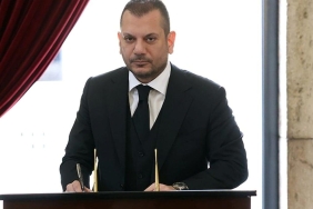 ertugrul-doganin-sistem-uzerine-elestirileri-XqSI8GEH.jpg