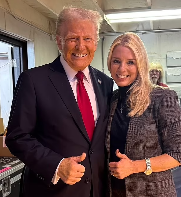 Donald Trump'ın Yeni Kabinesi ve Pamela Bondi