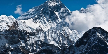 everestten-100-kat-daha-yuksek-iki-gizemli-dag-kesfedildi-TN8l5tYF.jpg