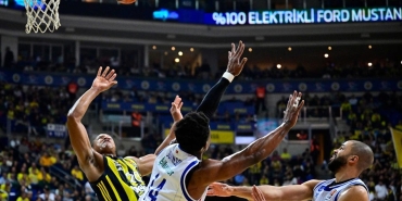 fenerbahce-beko-euroleaguede-anadolu-efesi-yendi-m9vW6pQn.jpg