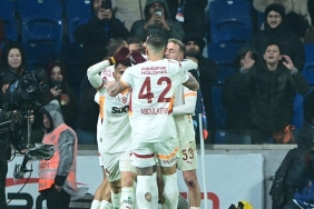 galatasaray-basaksehiri-gecerek-basarilarina-devam-ediyor-vYy7CA4B.jpg