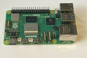 guclu-kucuk-mucize-raspberry-pi-5-ile-tek-kartlik-bilgisayar-devrimi-KDC7ETul.jpg