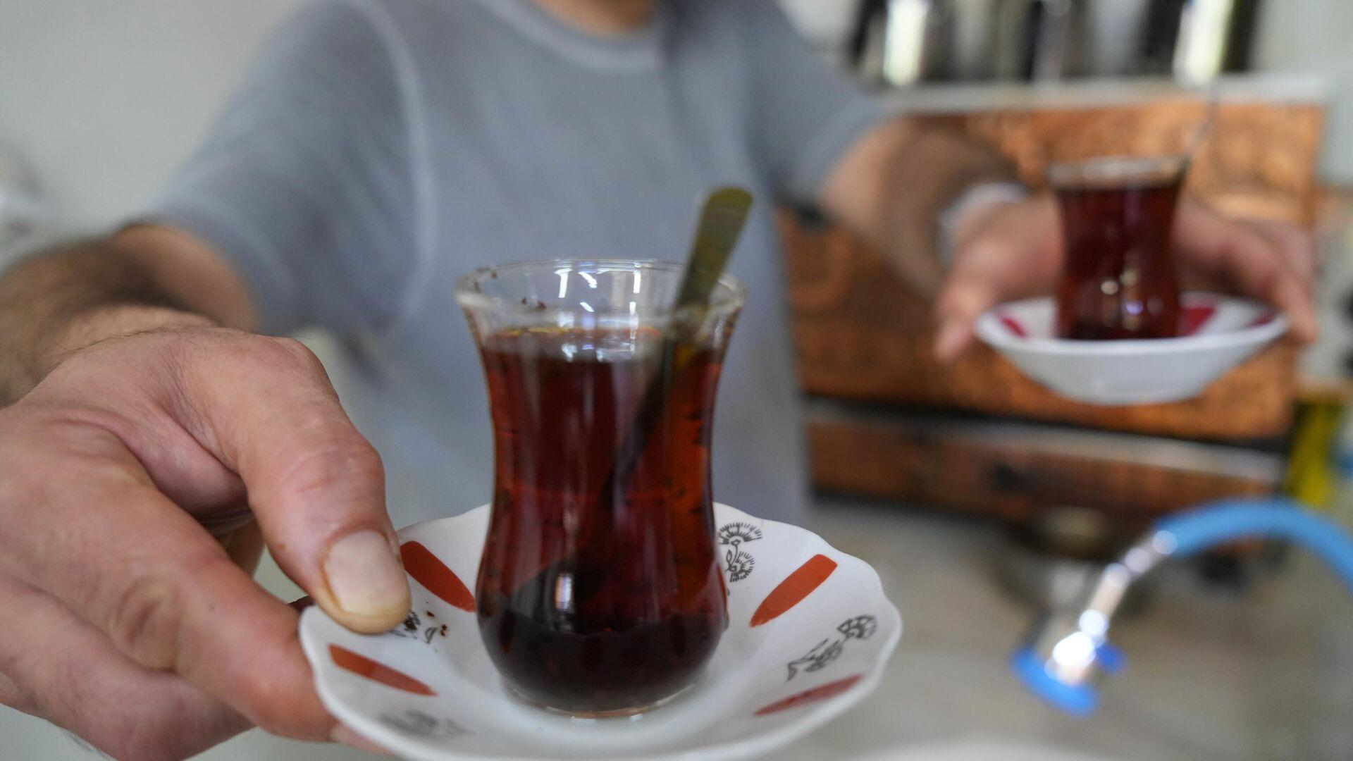 herkesin-basina-gelebilir-ocakta-birakmayin-caydanlik-bomba-gibi-patladi-14-yasindaki-cocuk-yogun-bakimlik-oldu-tk7iROGd.jpg